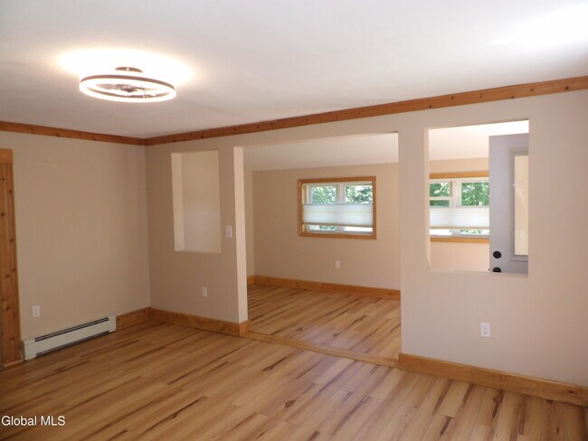 Building Photo - 3058 Delaware Turnpike