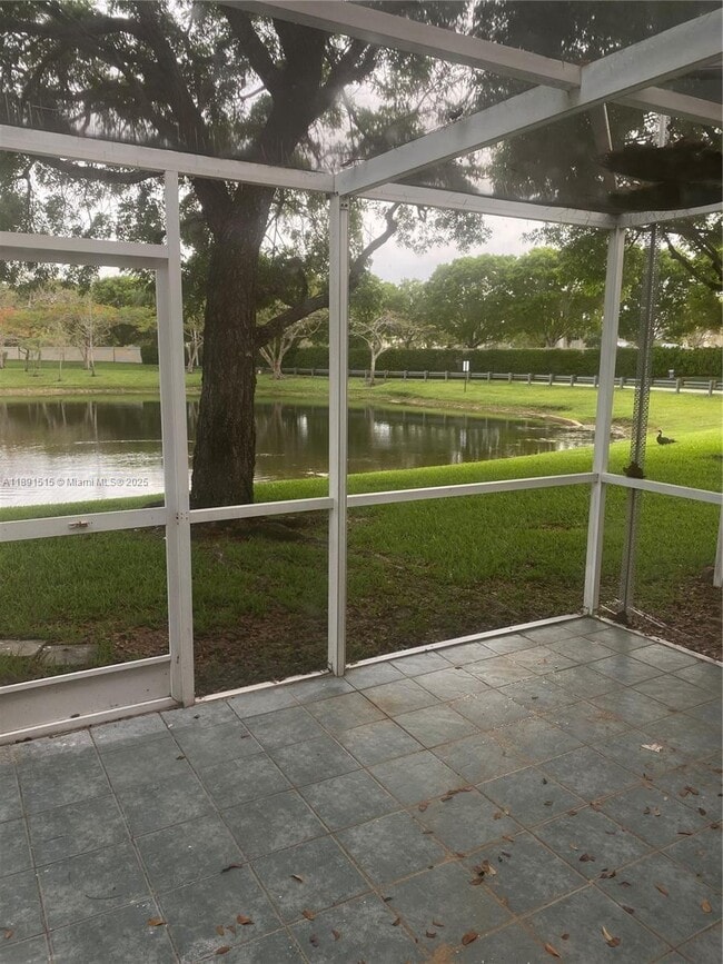 Building Photo - 549 NW 208th Way