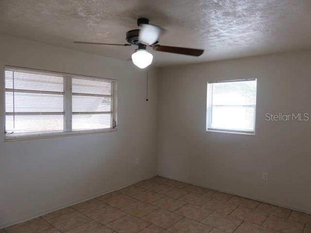 Building Photo - 2204 20th Ave W