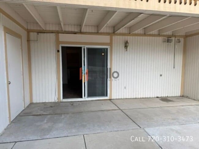 Building Photo - 995 Holli Springs Ln