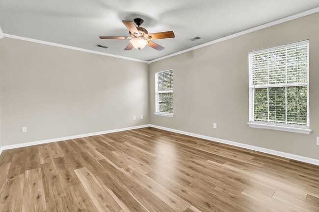 Building Photo - Recently Updated 4 bedroom 2.5 bathroom two story home available in Ladson!
