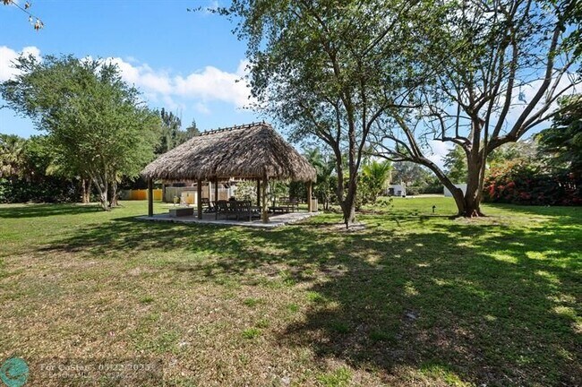 Building Photo - 4501 Briarcliff Ln