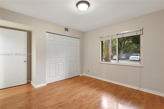 Building Photo - 12850 SW 4th Ct