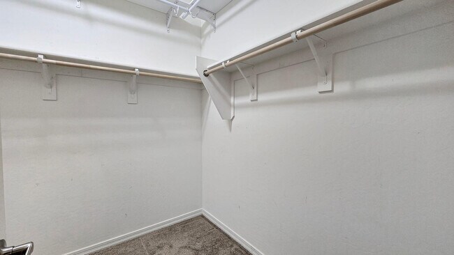 Building Photo - 17156 W Lincoln St