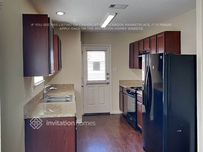 Building Photo - 2658 Needles Throw Ln