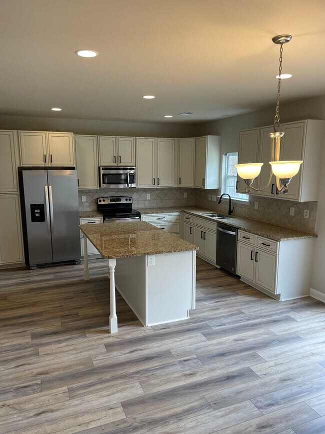 Building Photo - 5-Bedroom in Cabarrus County Schools with Fenced Yard