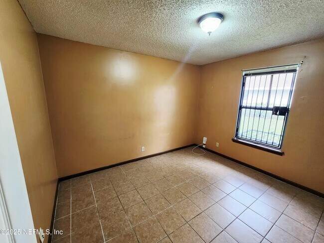 Building Photo - 6019 Blank Dr
