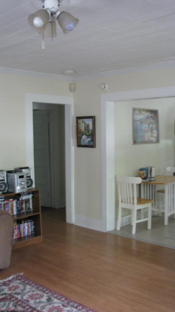 Building Photo - 308 E Boyd Dr