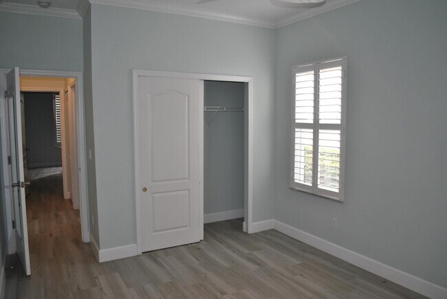 Building Photo - 128 Centennial Park Dr