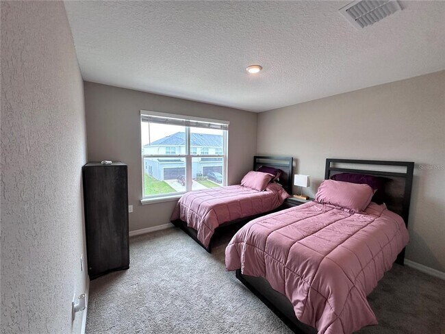 Building Photo - 420 Huckleberry Blossom Dr