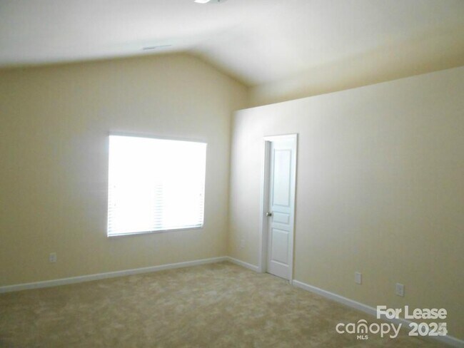 Building Photo - 14256 Waterfowl Ln