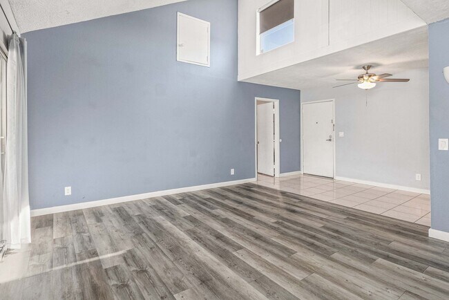 Building Photo - 8022 Linda Vista Rd