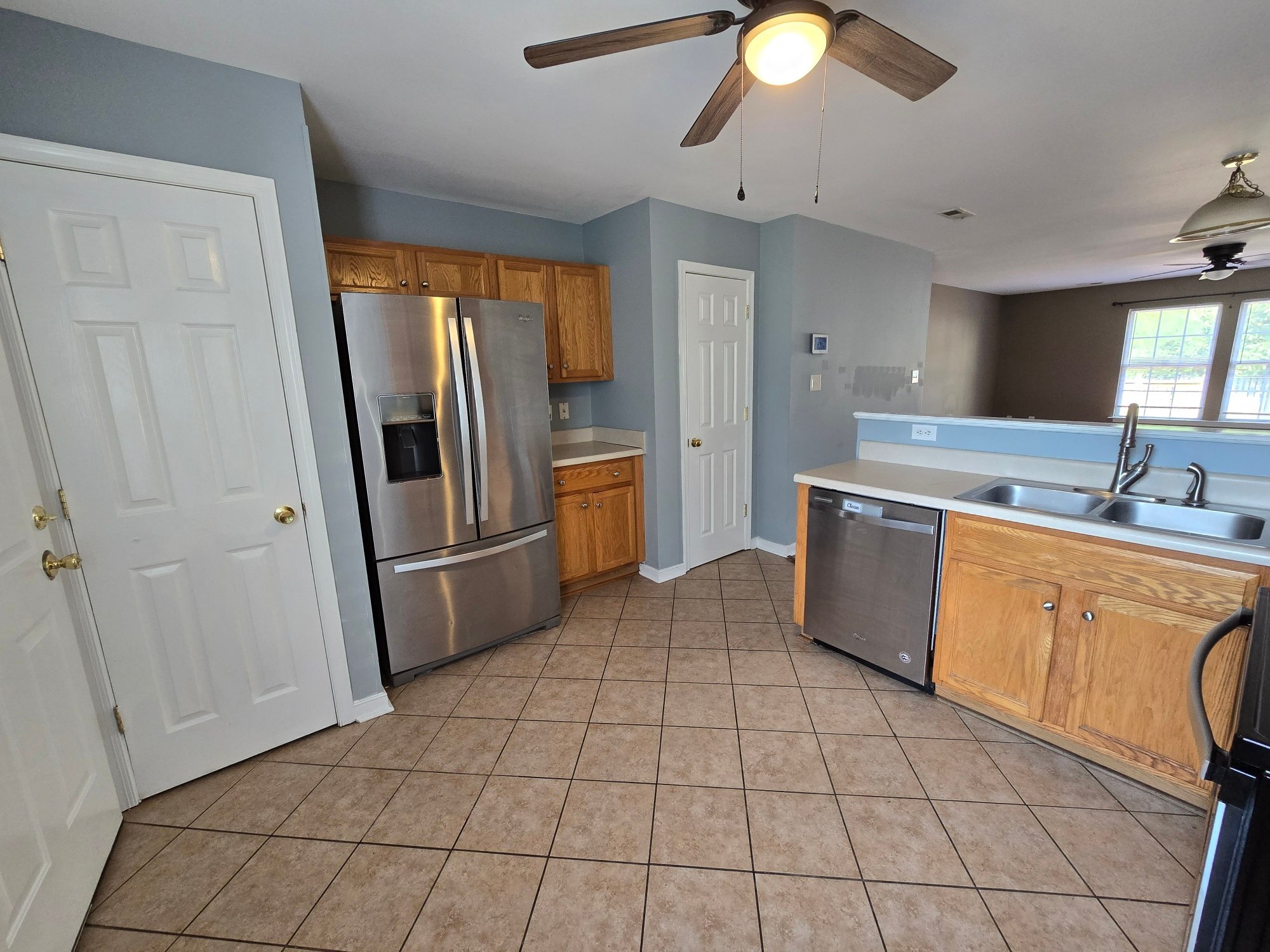Building Photo - 15200 Fern Hollow Ct