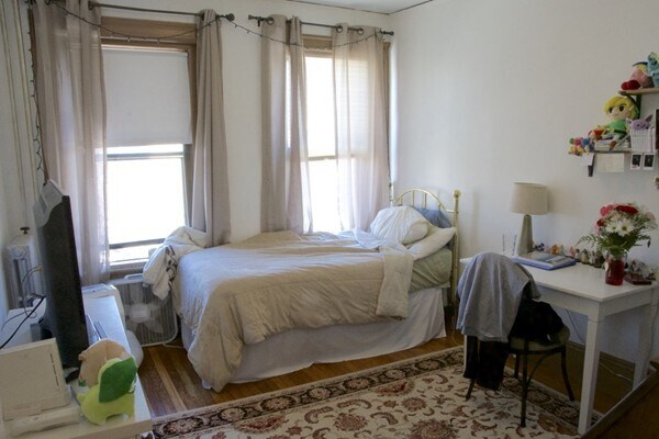 Building Photo - 447 Park Dr