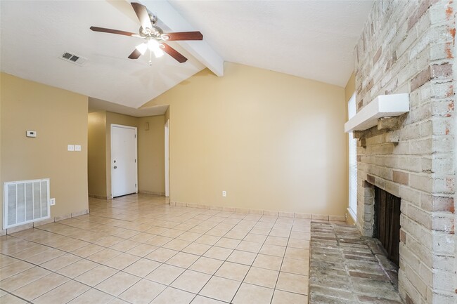 Building Photo - 4423 Quailgate Dr
