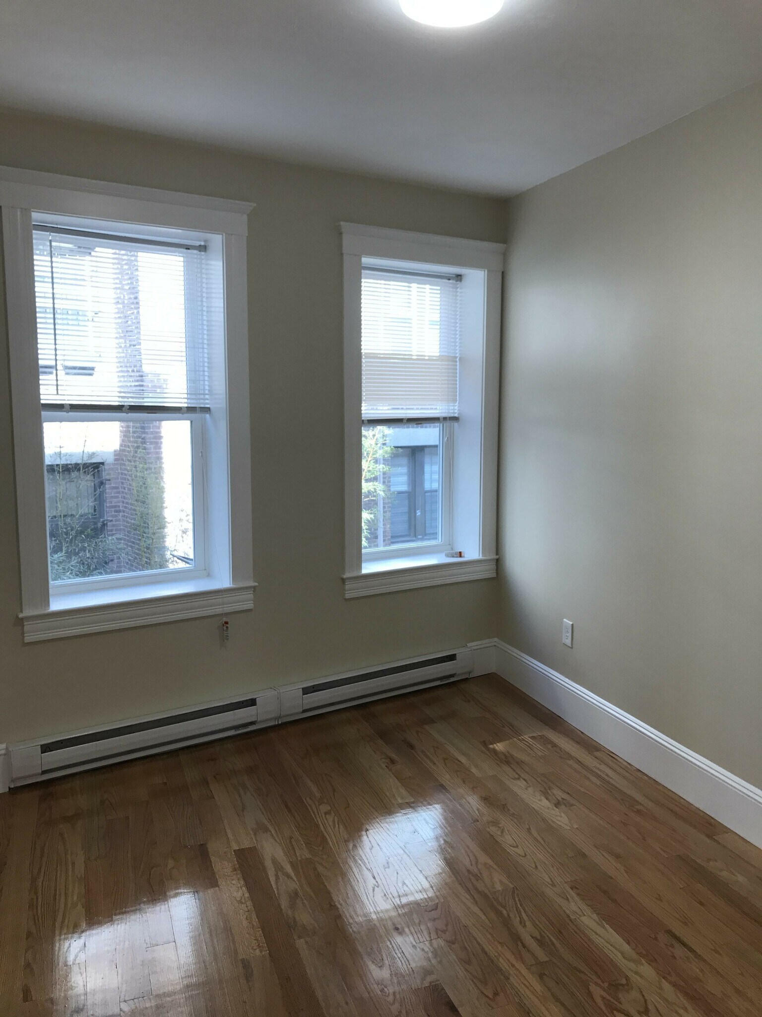 Building Photo - 882 Huntington Ave