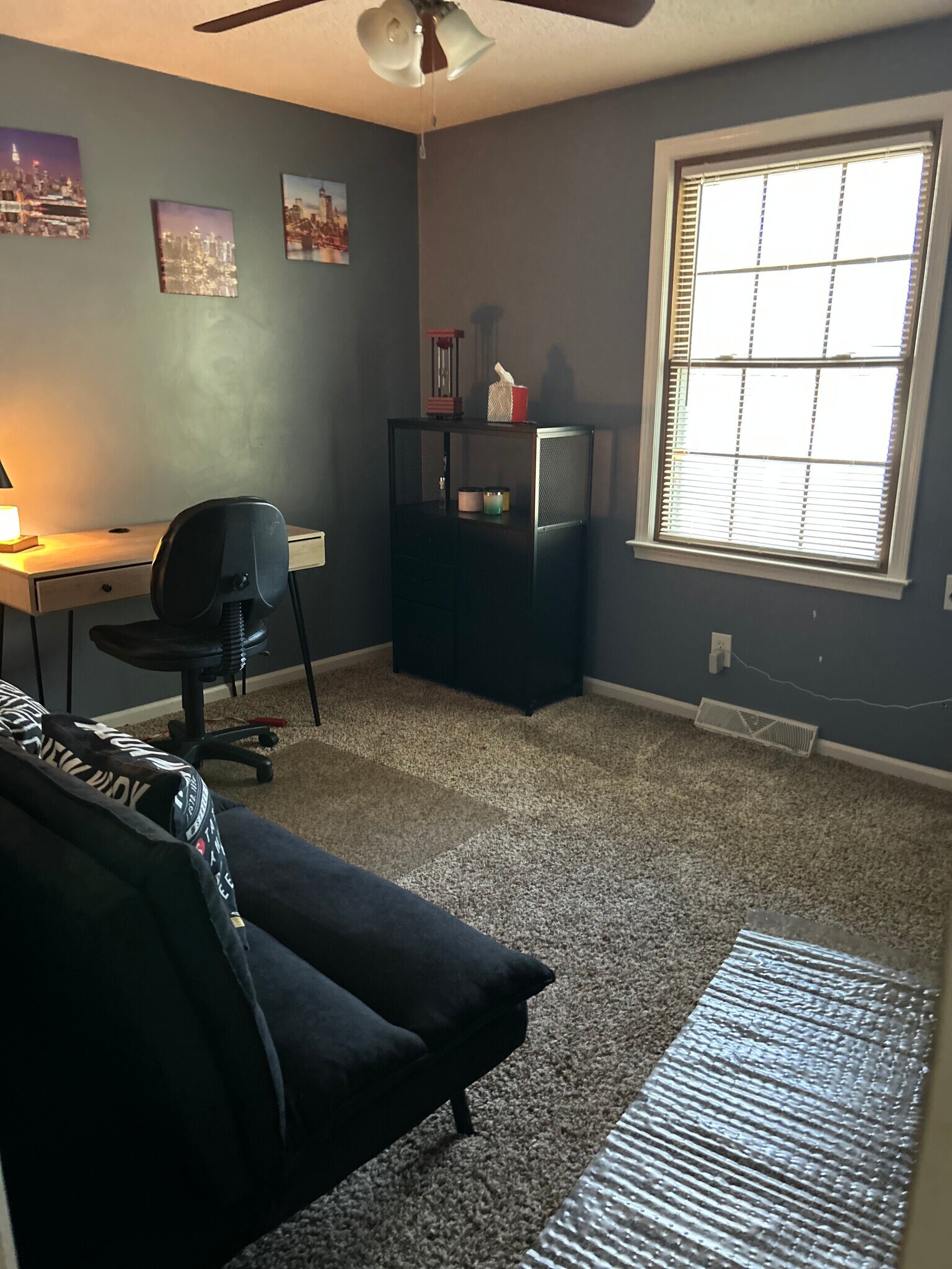 Building Photo - 1205 N Parker St