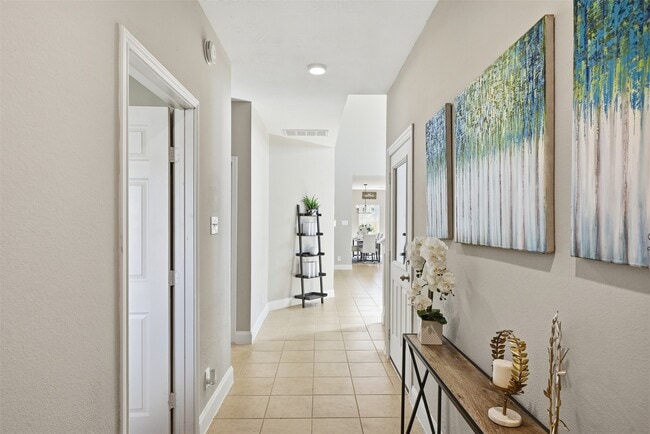 Building Photo - 10922 Woodwind Shadows Dr