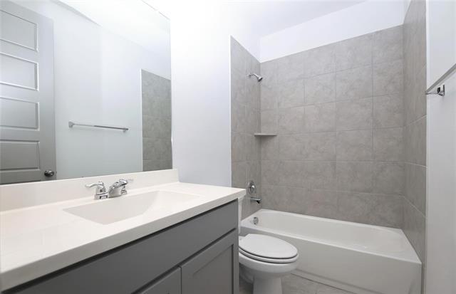 Building Photo - 2431 Preakness Pl