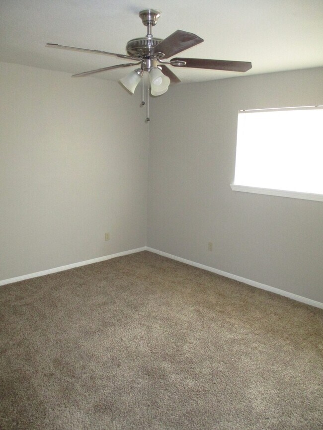 Building Photo - 3423 Abinger Ln