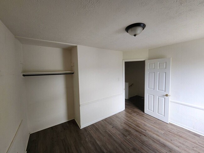 Building Photo - 949-955 South Central Dr., Lorain, OH, 44052