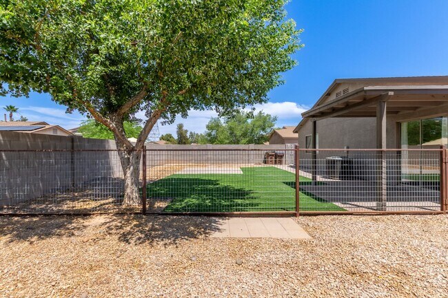 Building Photo - San Tan Valley Charmer w/ Great Back Yard