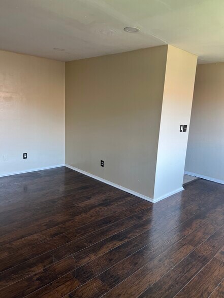 Building Photo - 924 Stuyvesant Ave