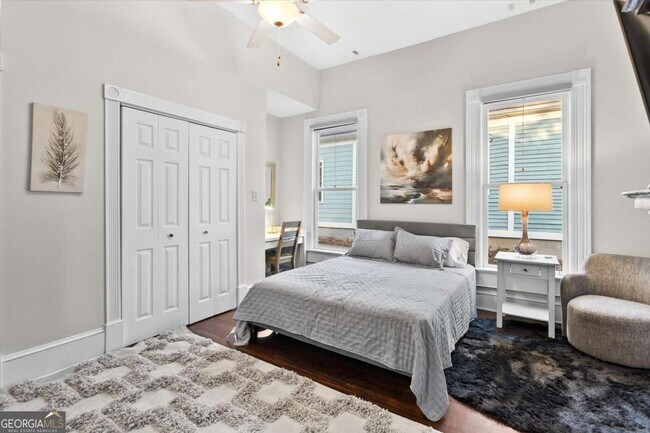 Building Photo - 867 Beecher St SW