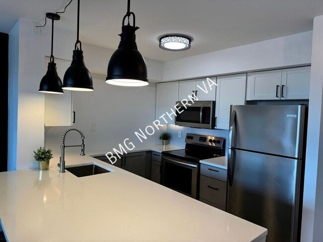 Building Photo - 1200 Braddock Pl
