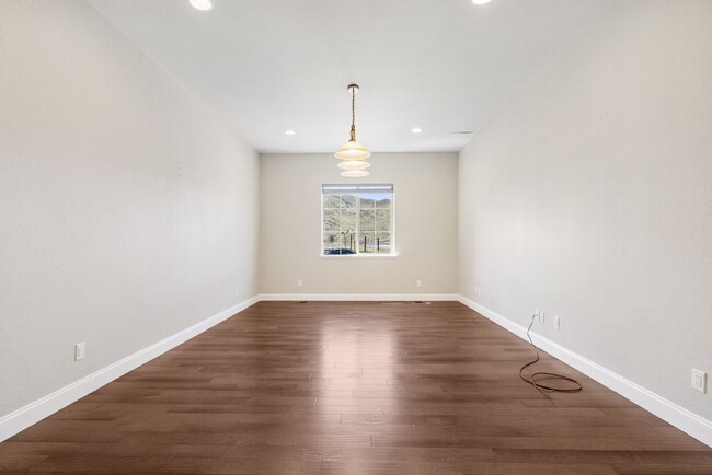 Building Photo - 5 Bedroom One of a Kind - Horse Property -...