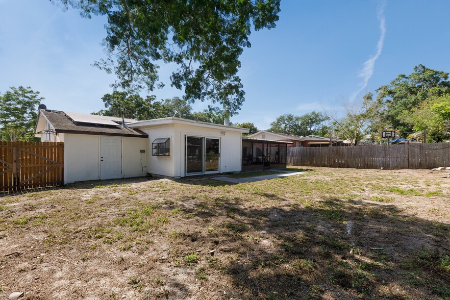 Building Photo - 1041 Jadewood Ave