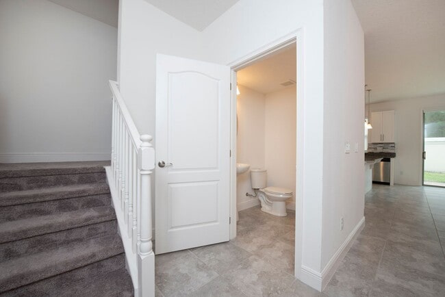 Building Photo - Two story Townhouse 2-bedroom, 2.5 bath in Eagle Creek of Lake Nona