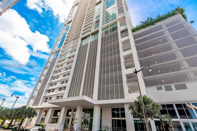Building Photo - 1040 Biscayne Blvd