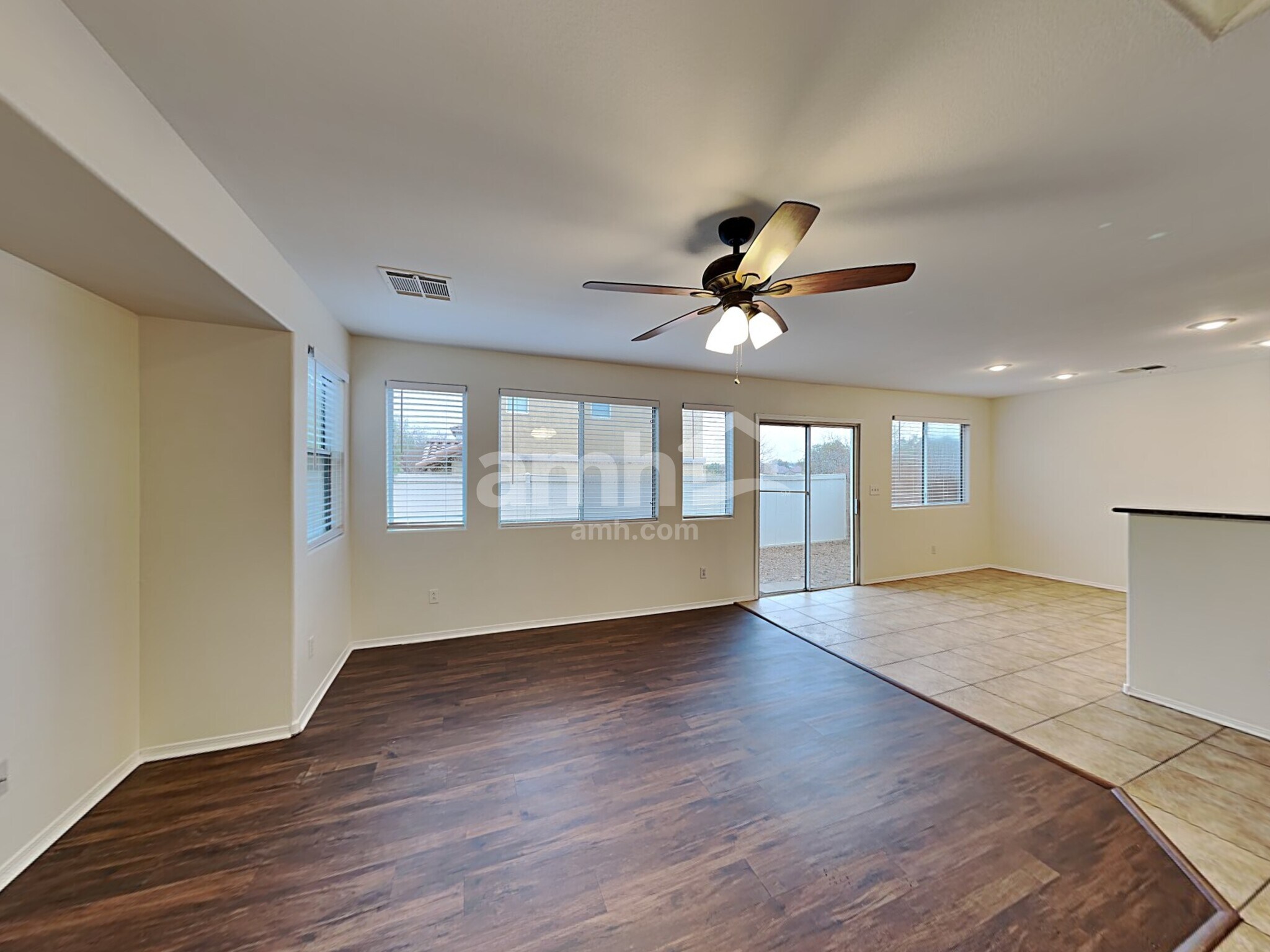 Building Photo - 542 Eresma St