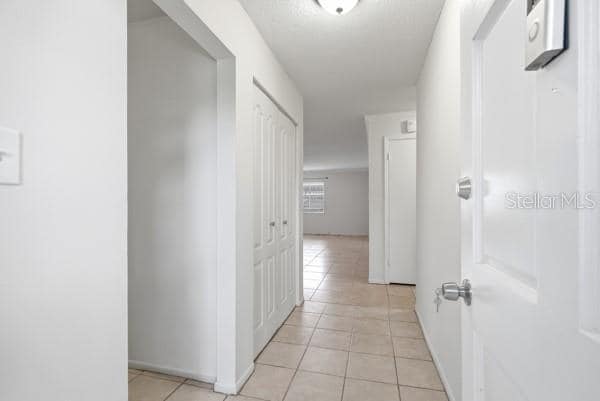Building Photo - 1706 Belleair Forest Dr