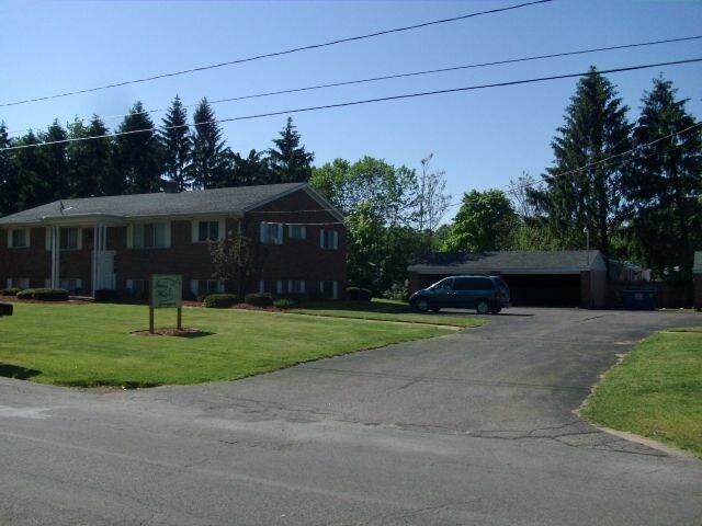 Building Photo - 2 br, 1 bath 4plex - 56th St 466