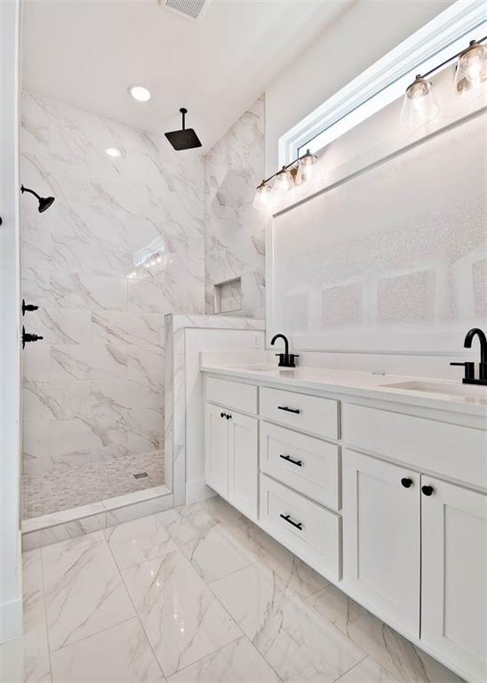 Building Photo - 20 S Kirby Dr