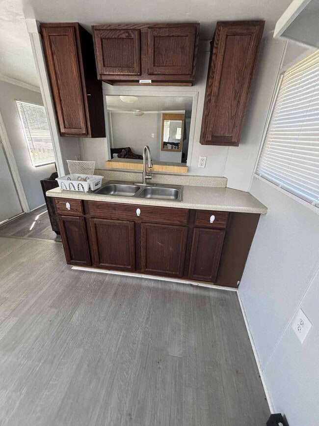 Building Photo - 132 Yarbro Rd