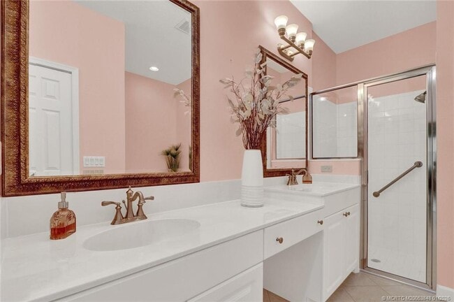 Building Photo - 3701 NW Willow Creek Dr