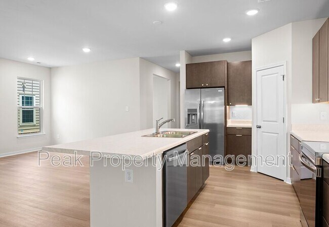 Building Photo - 9735 Kaleidoscope Row