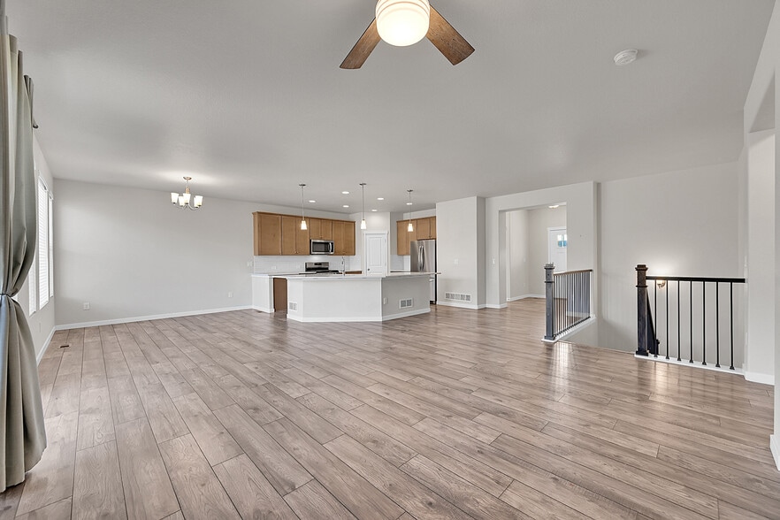 Building Photo - 16556 Hallmark Trl