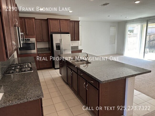 Building Photo - 2290 Frank Blondin Ln