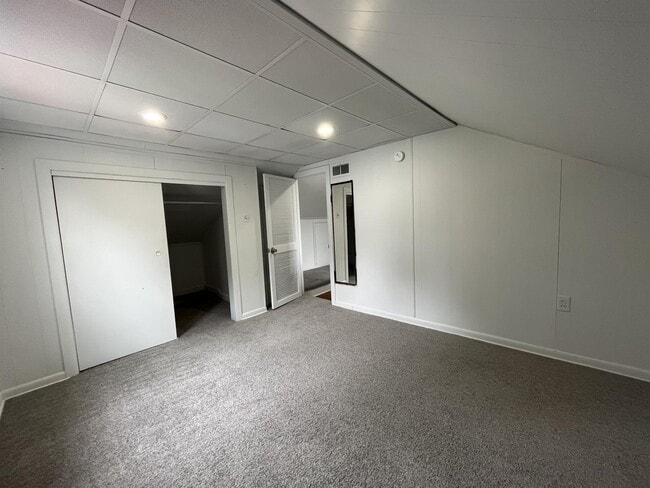 Building Photo - 2235 Middle St