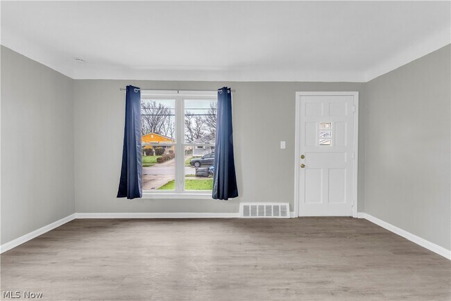 Building Photo - 16606 Lipton Ave