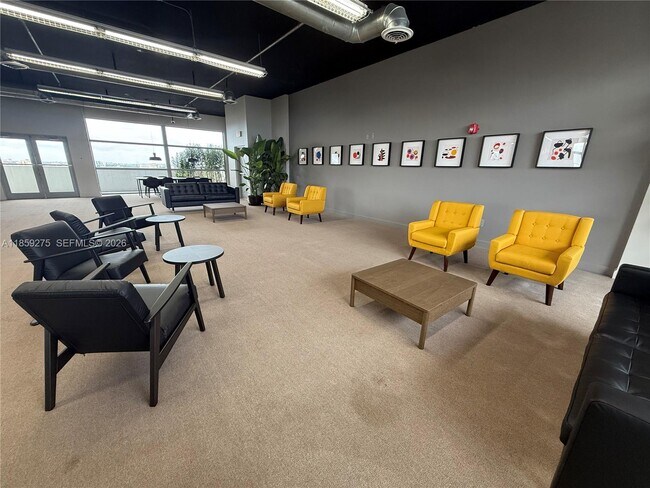 Building Photo - 36 NW 6th Ave