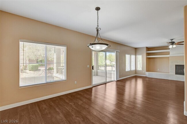 Building Photo - 10809 Garden Mist Dr