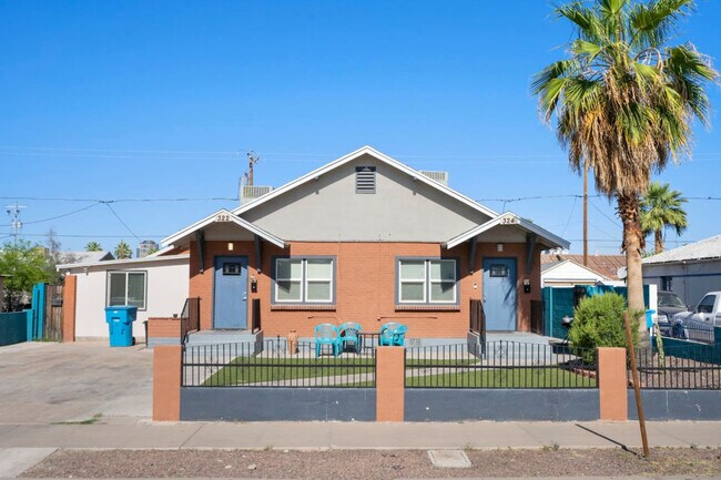 Building Photo - 320 N 13th Pl