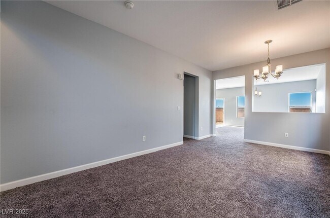 Building Photo - 5555 W Sun Temple Ave