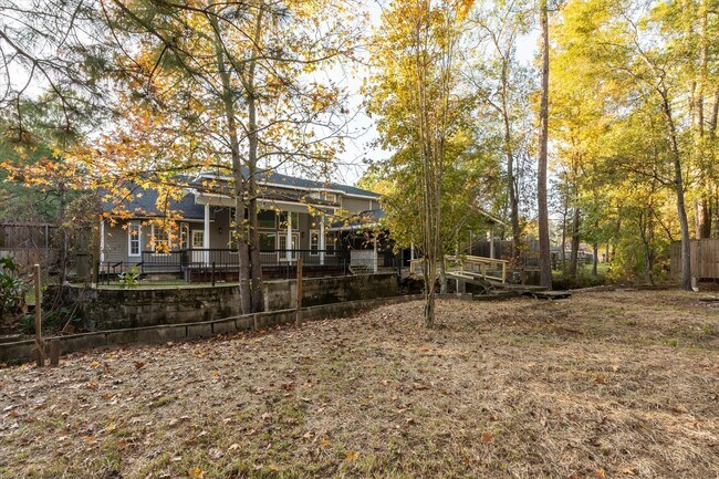 Building Photo - 32726 Riverwood Dr