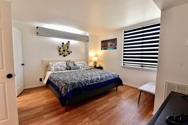 Building Photo - 3525 Sage Rd